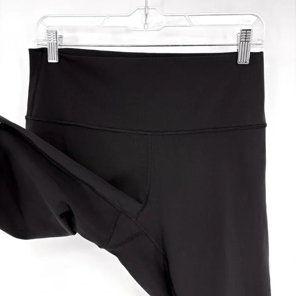 LULULEMONLike New! Wunder Under Luxtreme Black Cropped LeggingsSz 10
